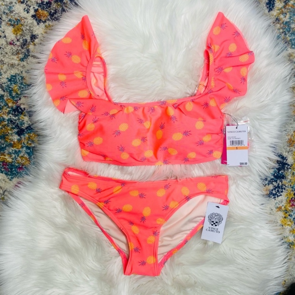 NWT Vince Camuto off the shoulder coral pineapple print bikini set